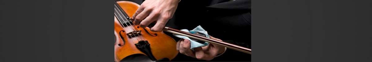 Rosining a Violin Bow