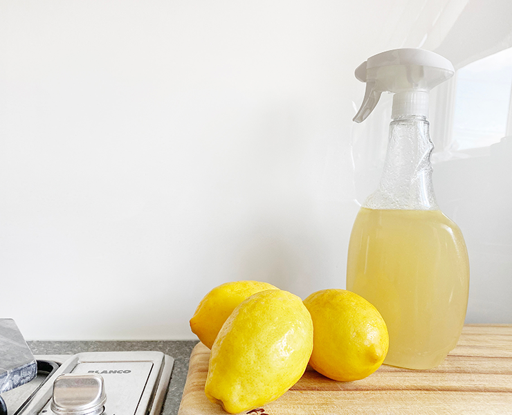 Natural White Vinegar &amp; The Benefits