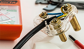 How to wire a plug